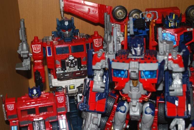 optimus prime convoy toy